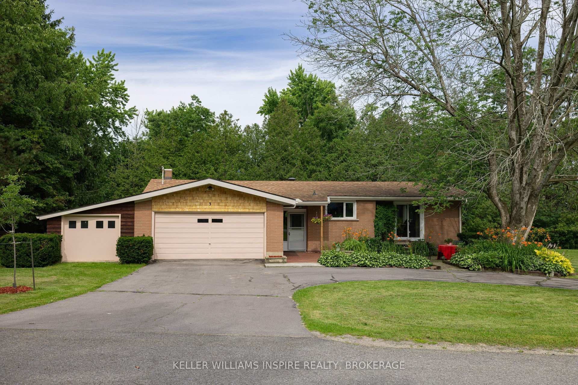 3 Helena Place, Kingston, ON K7L 4V1 - Photo 1