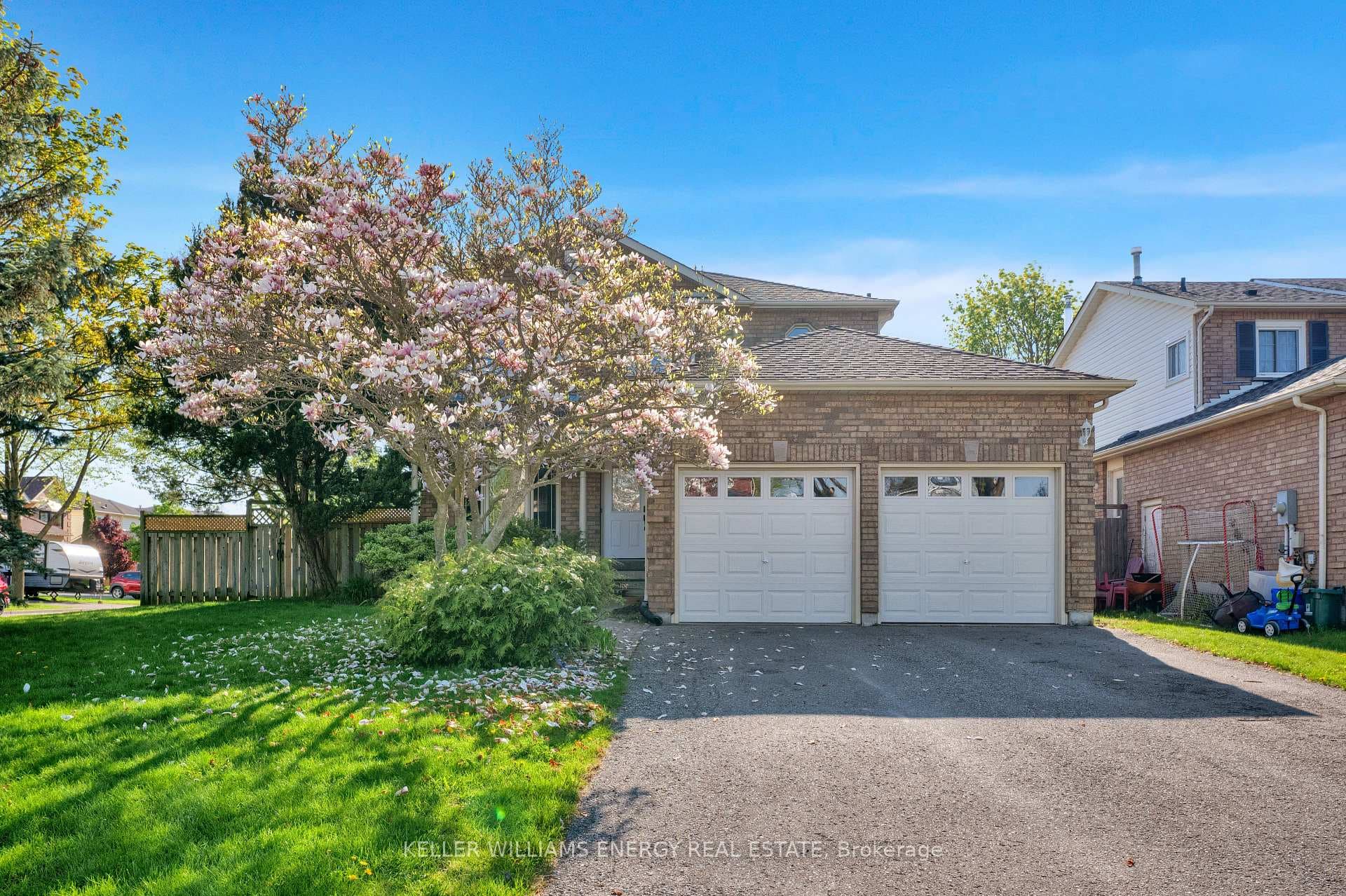 6 McAuliffe Street, Clarington