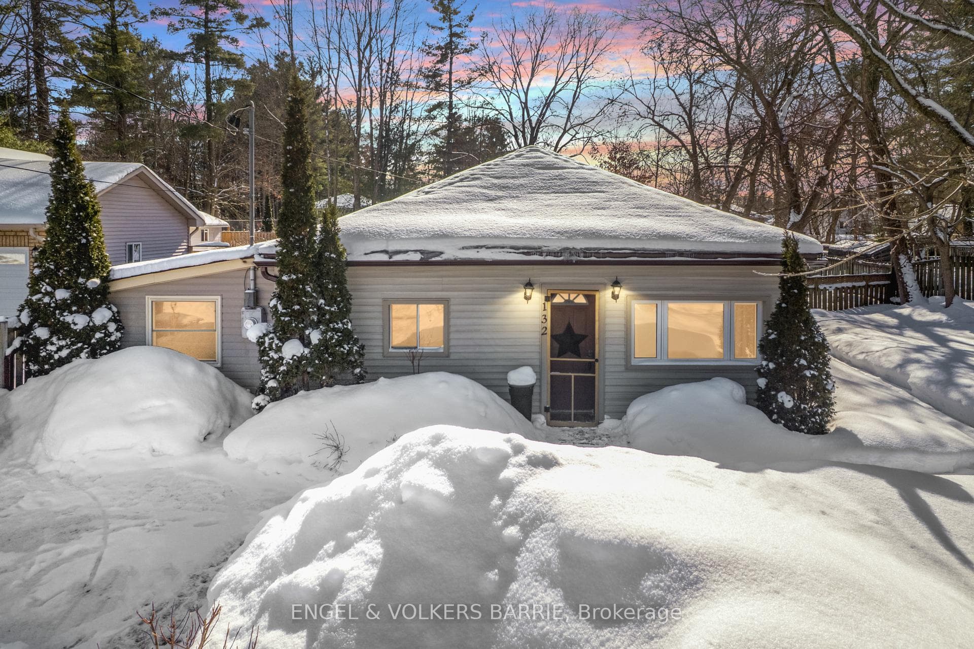 132 Sydenham Street, Essa, ON L0M 1B0 - Photo 1