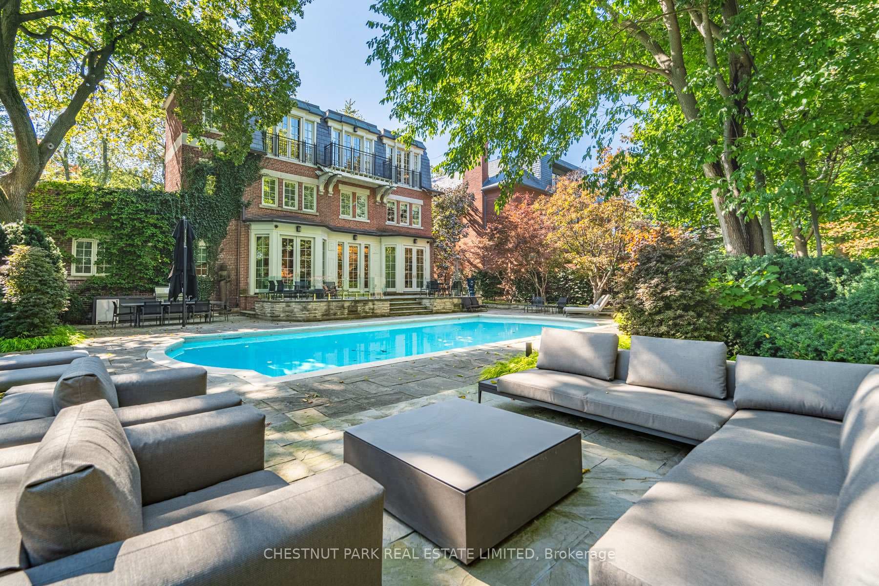 82 Chestnut Park Road, Rosedale / Moore Park, ON M4W 2R3 - Photo 1