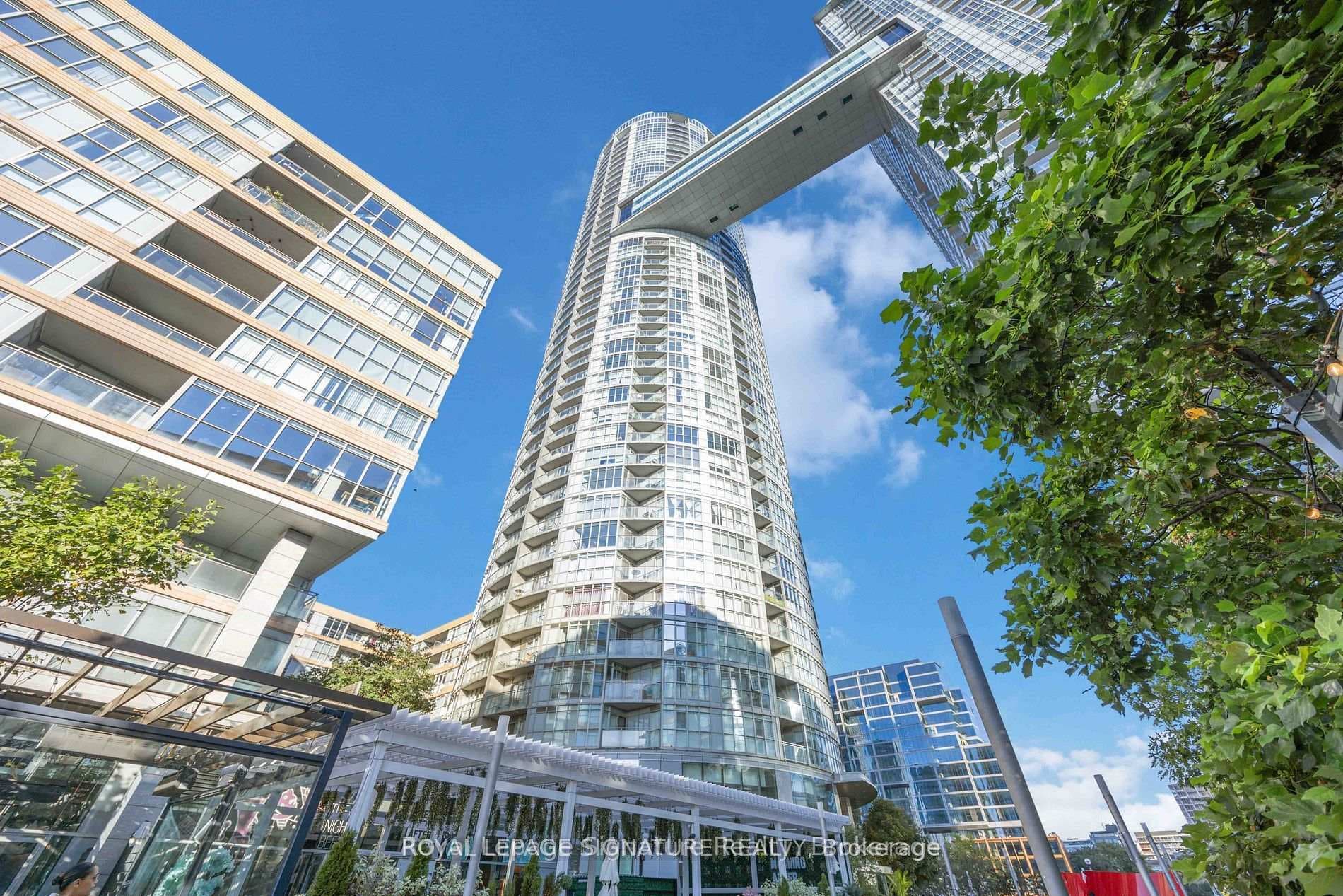 21 Iceboat Terrace Unit 1603, Downtown Toronto / Waterfront, ON M5V 4A9 - Photo 1