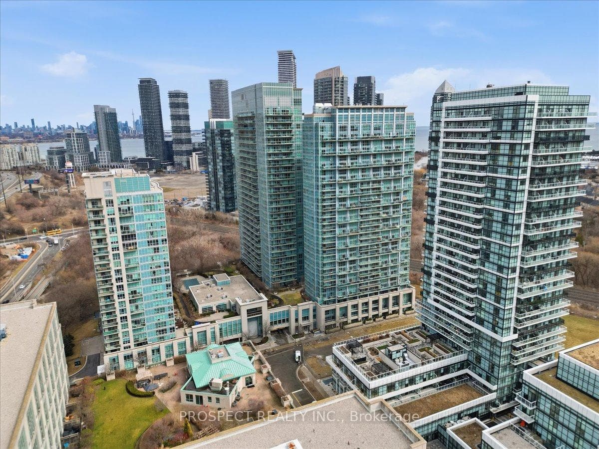 155 Legion Rd N 2309 Road, Liberty Village / Parkdale / South Parkdale, ON M8Y 0A7 - Photo 1