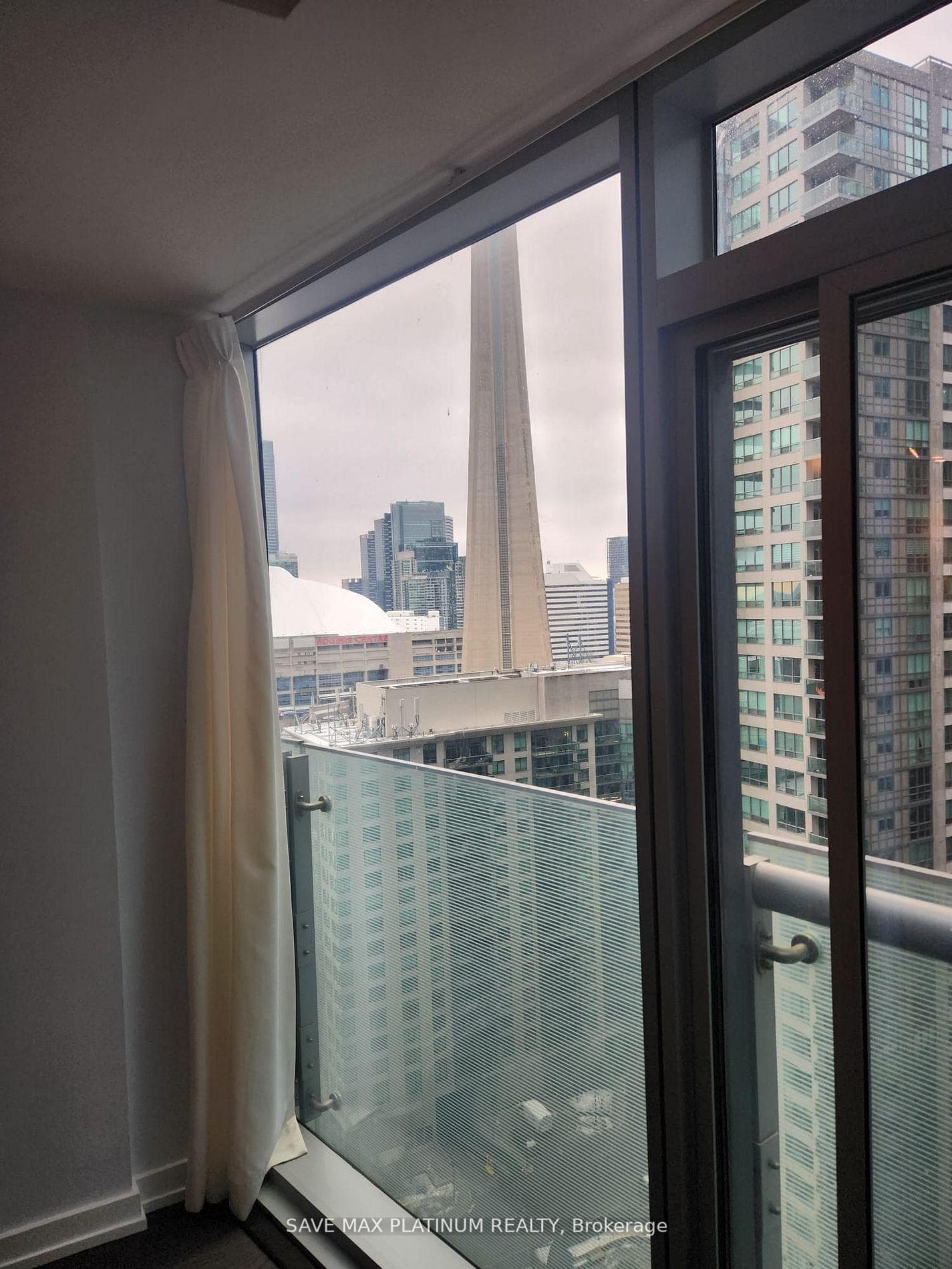 12 York Street Unit 1908, Downtown Toronto / Waterfront, ON M5J 0A9 - Photo 1