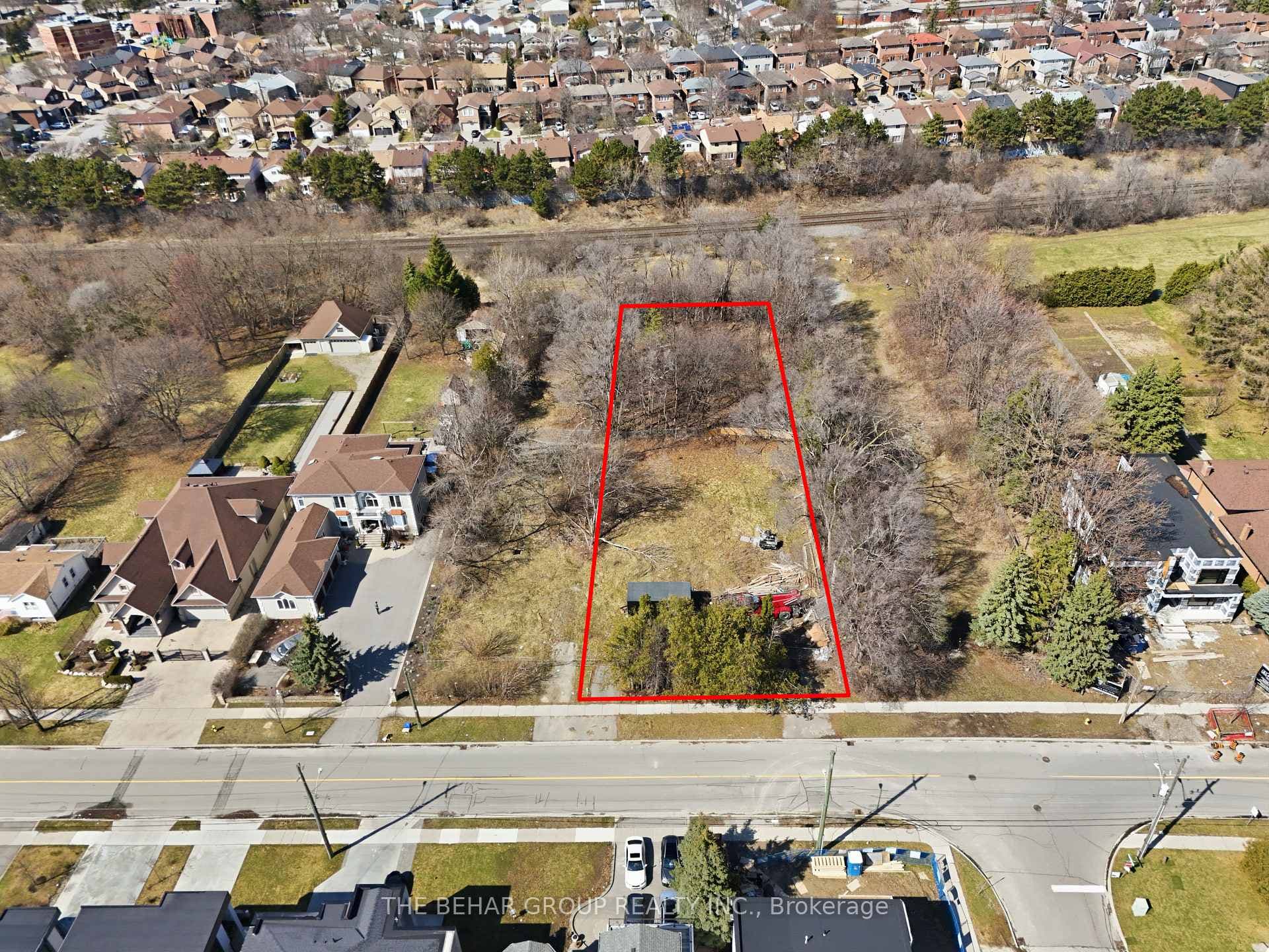 196 Crestwood Road, Vaughan