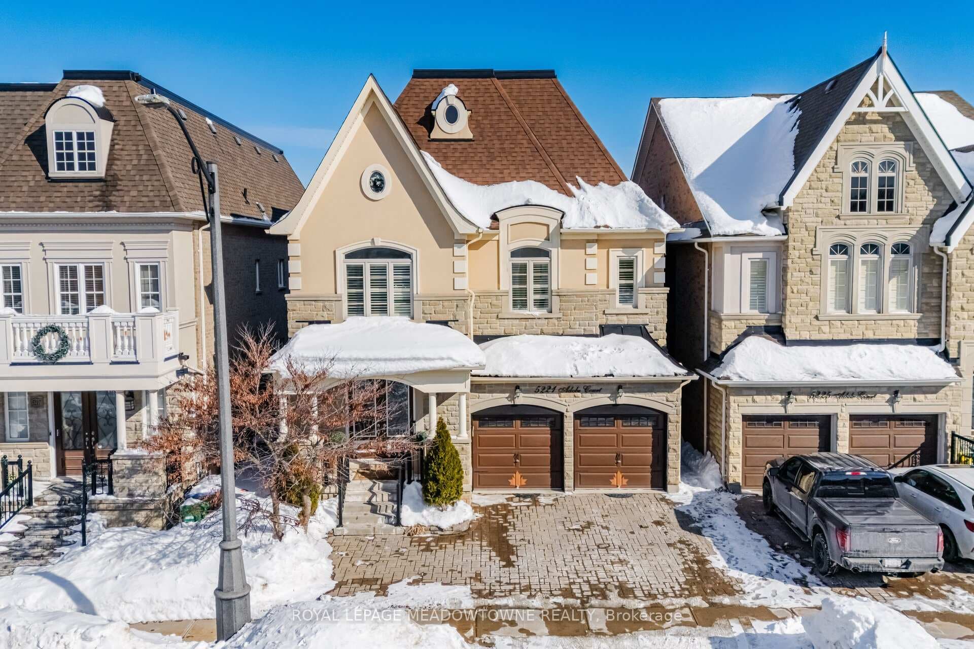 5221 Adobe Court, Mississauga, ON L5M 0K8 - Photo 1