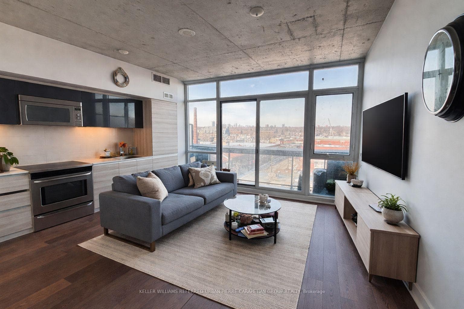 1190 Dundas Street Unit 822, Riverdale / Leslieville, ON M4M 0C5 - Photo 1