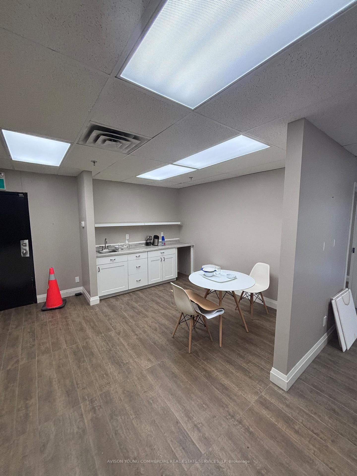 25 Toronto Street Unit Lower Level, Toronto C08