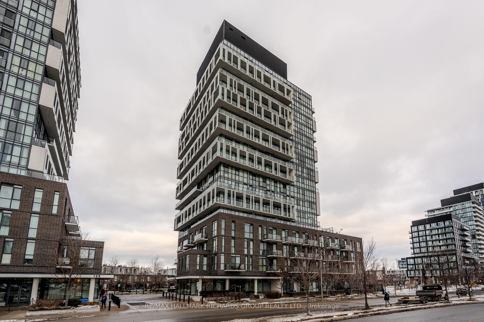 150 Fairview Mall Drive Unit 1207, Hillcrest Village / Bayview Village, ON M2J 0E7 - Photo 1