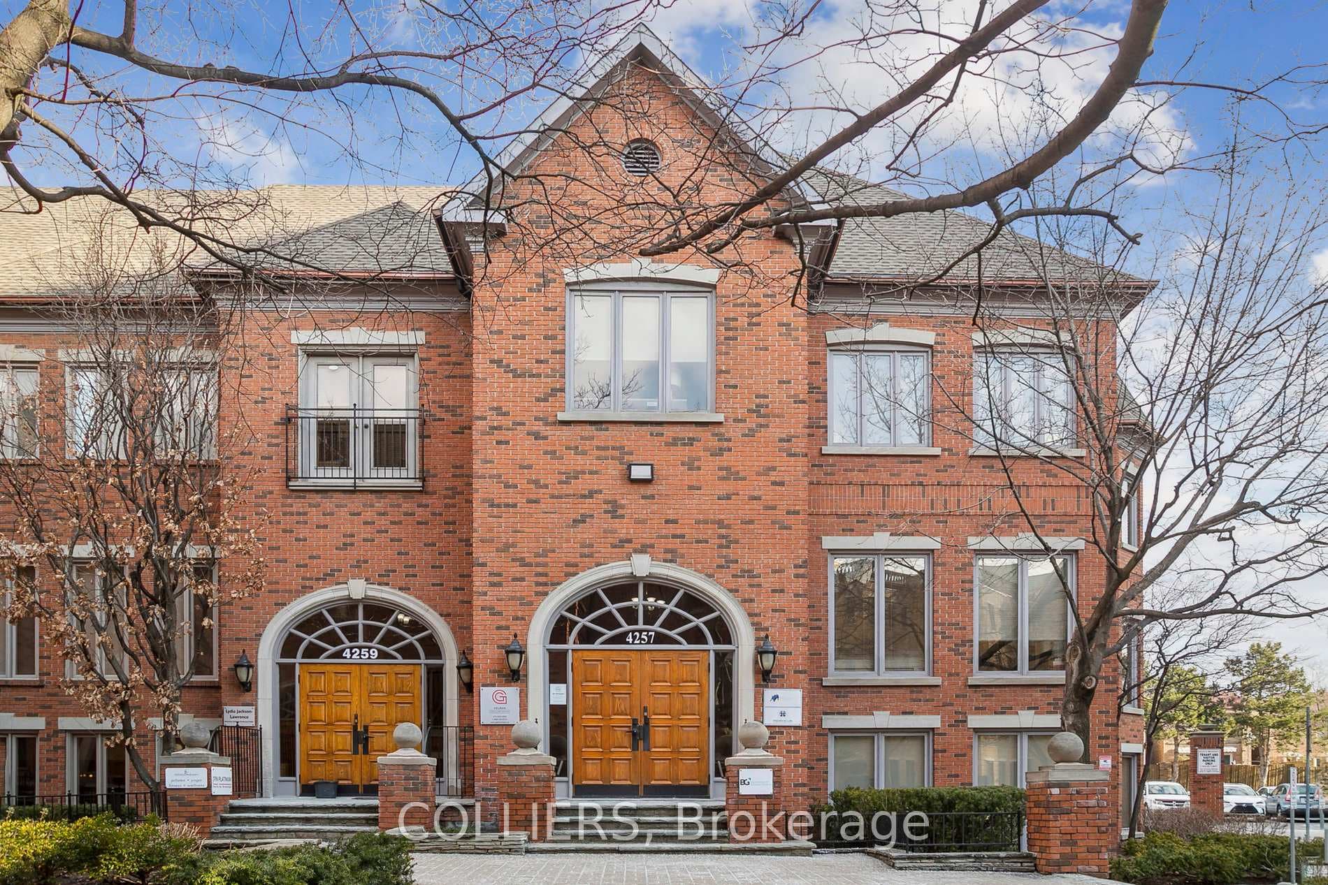 4259 Sherwoodtowne Boulevard Unit 200, Mississauga, ON L4Z 1Y5 - Photo 1