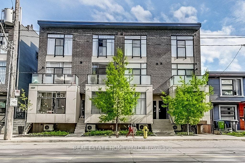 1321 Gerrard Street Unit 4, Riverdale / Leslieville, ON M4L 1Y8 - Photo 1