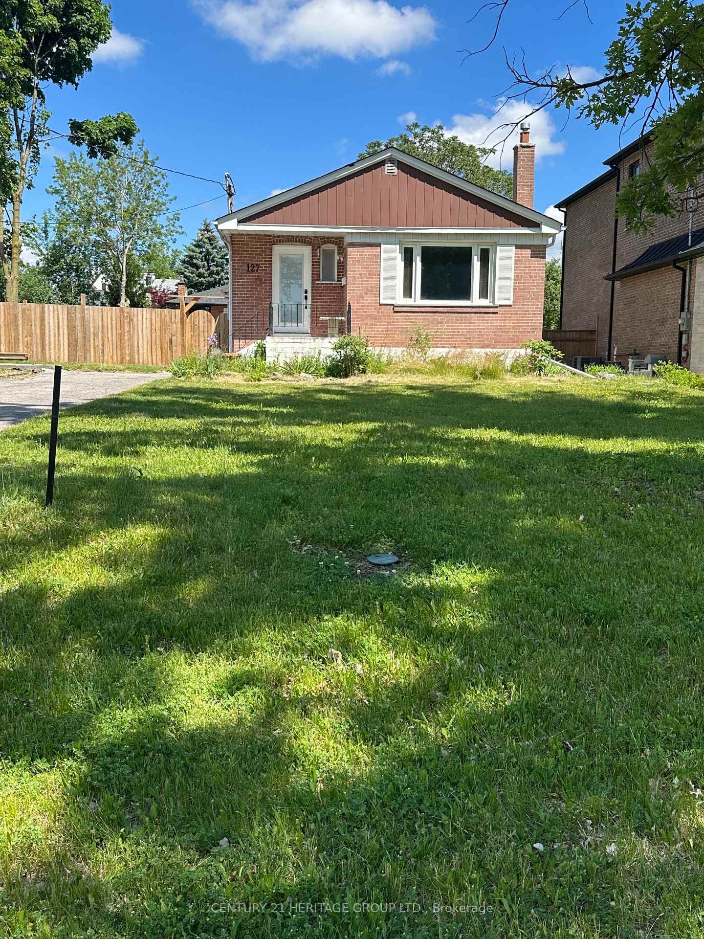 127 Harding Boulevard, Richmond Hill, ON L4C 1S9 - Photo 1