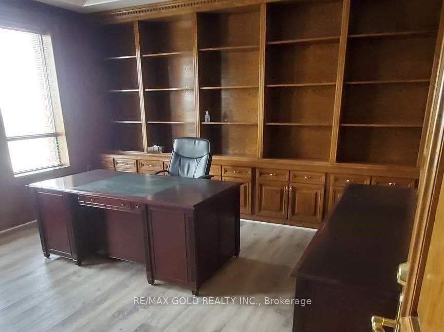 1775 Shawson Drive, Mississauga, ON L4W 1N8 - Photo 1