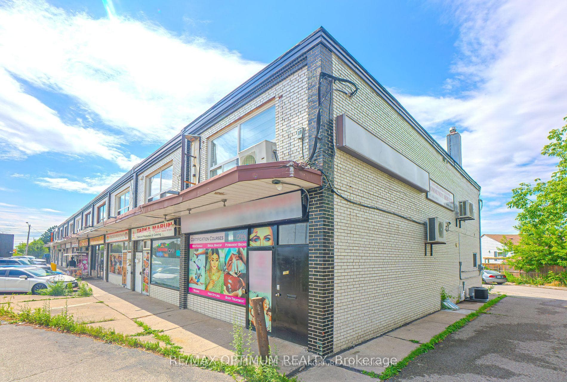 7060 Airport Road, Mississauga, ON L4T 2G8 - Photo 1