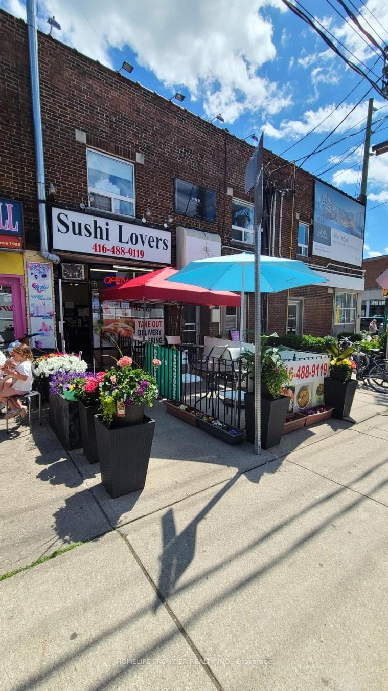 327 Lonsdale Road, Forest Hill / Deer Park, ON M4V 1X3 - Photo 1