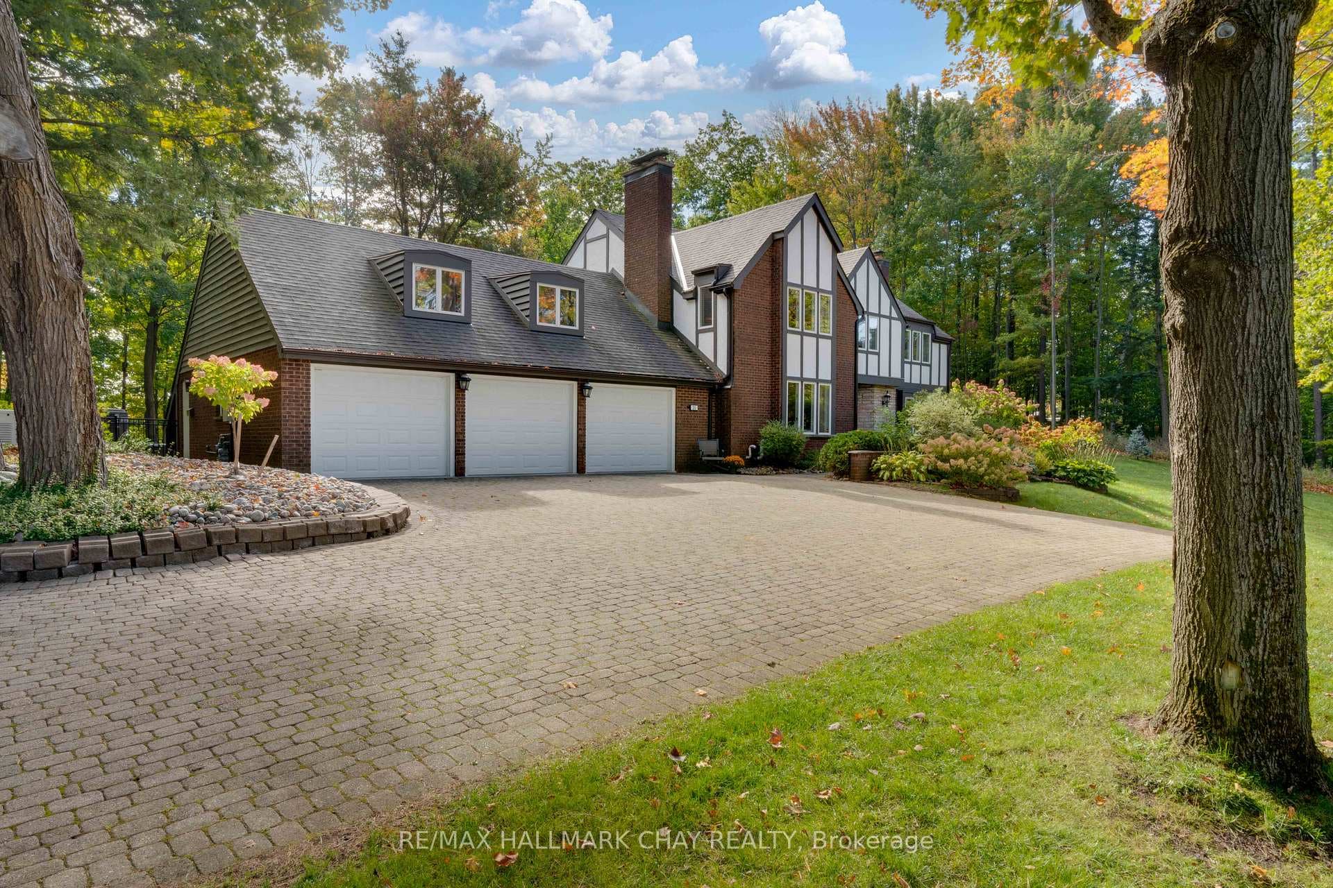 11 Park Trail, Springwater, ON L9X 0L3 - Photo 1