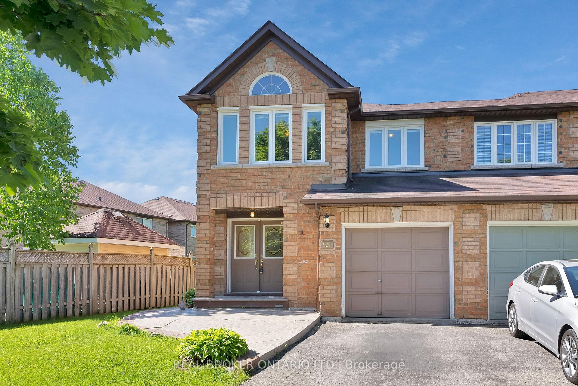239 Humberland Drive, Richmond Hill