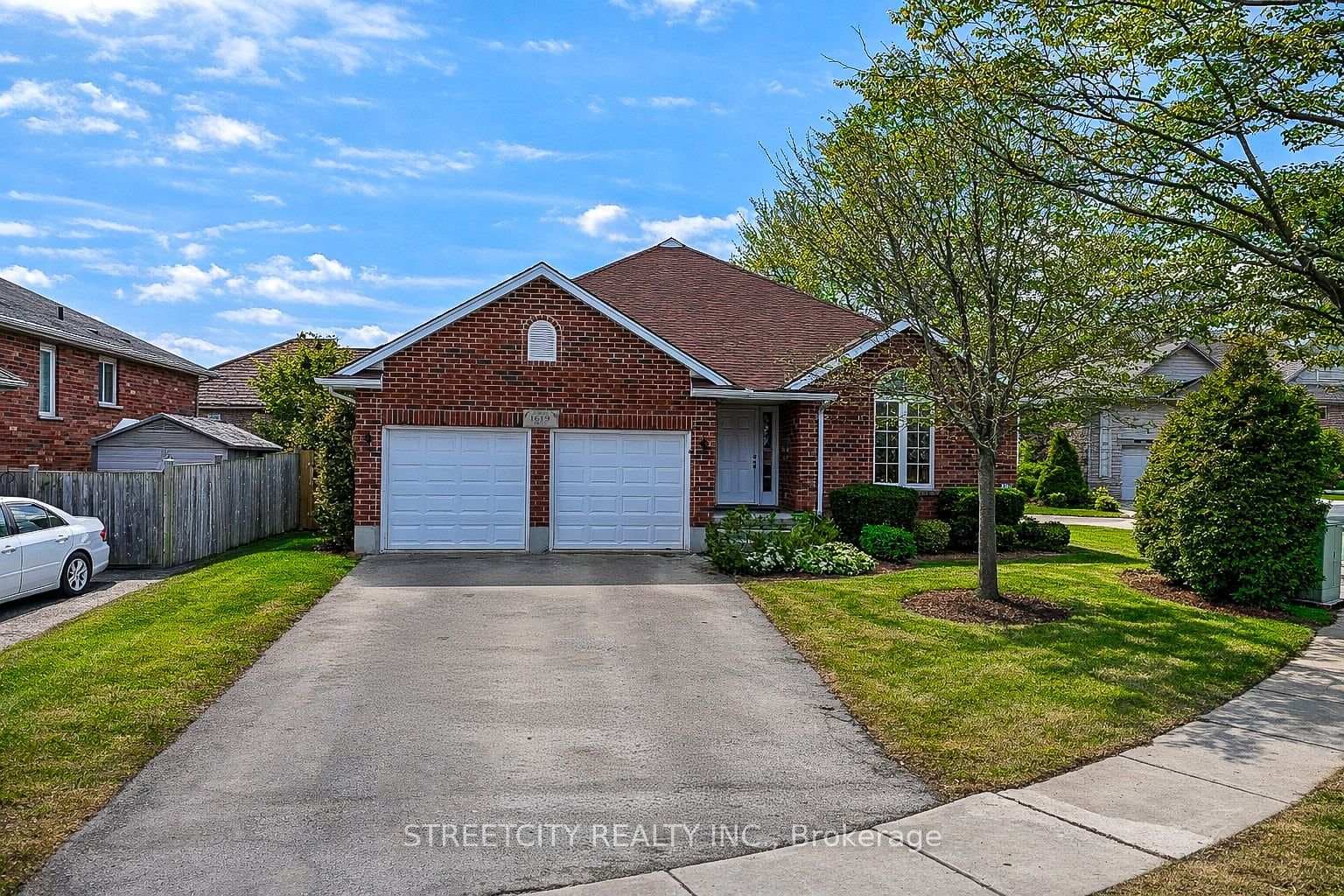 1619 Jubilee Drive, London North, ON N6G 5K4 - Photo 1