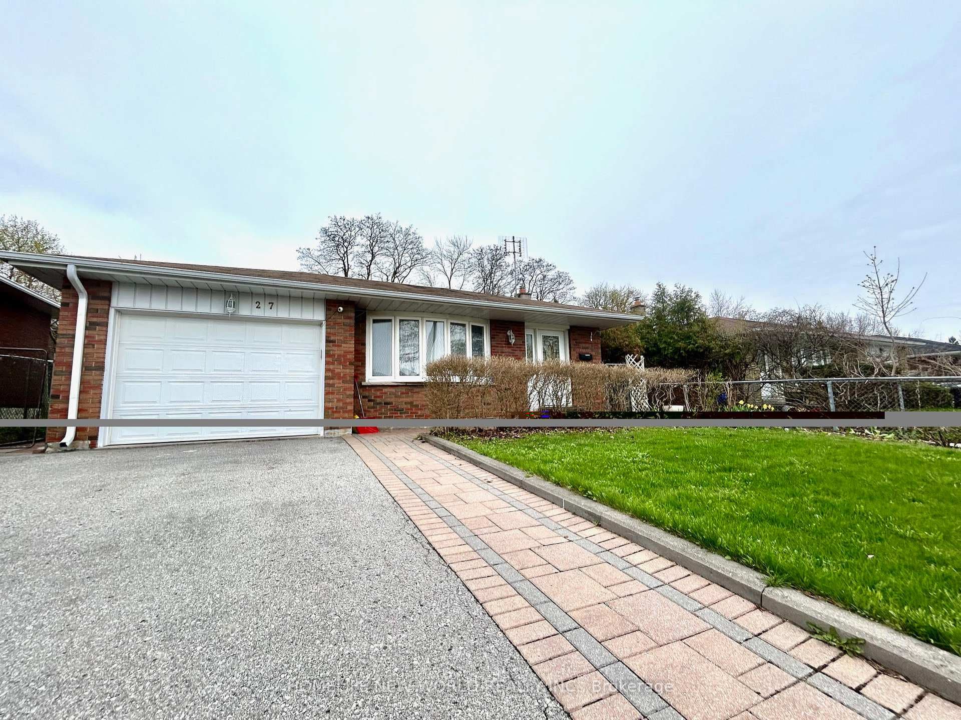 27 Hayward Crescent Unit Upper, Agincourt / Milliken, ON M1S 2T7 - Photo 1