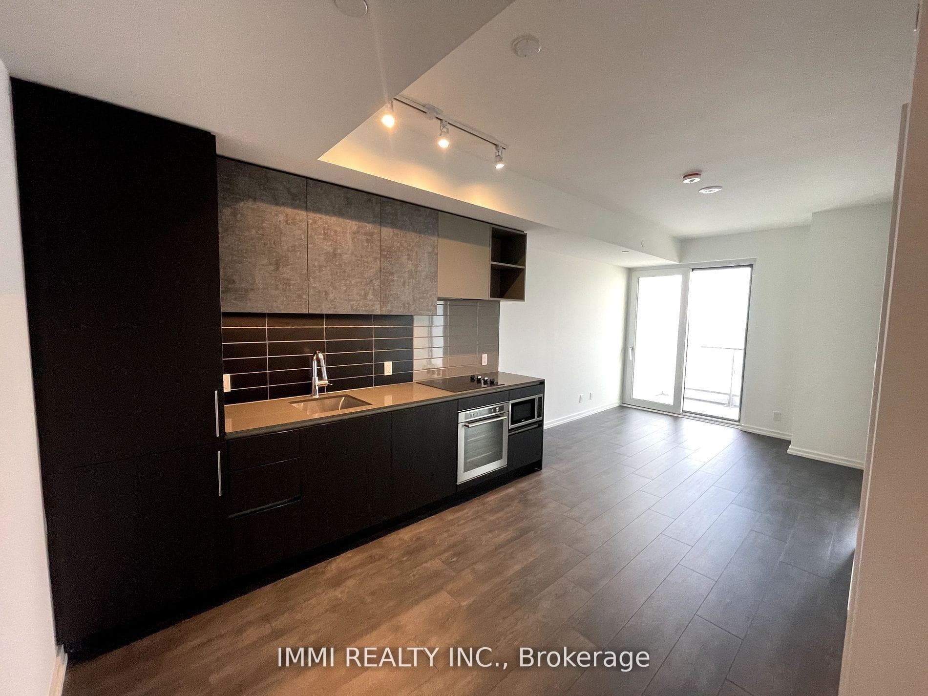 1000 Portage Parkway Unit 4312, Vaughan, ON L4K 0L1 - Photo 1