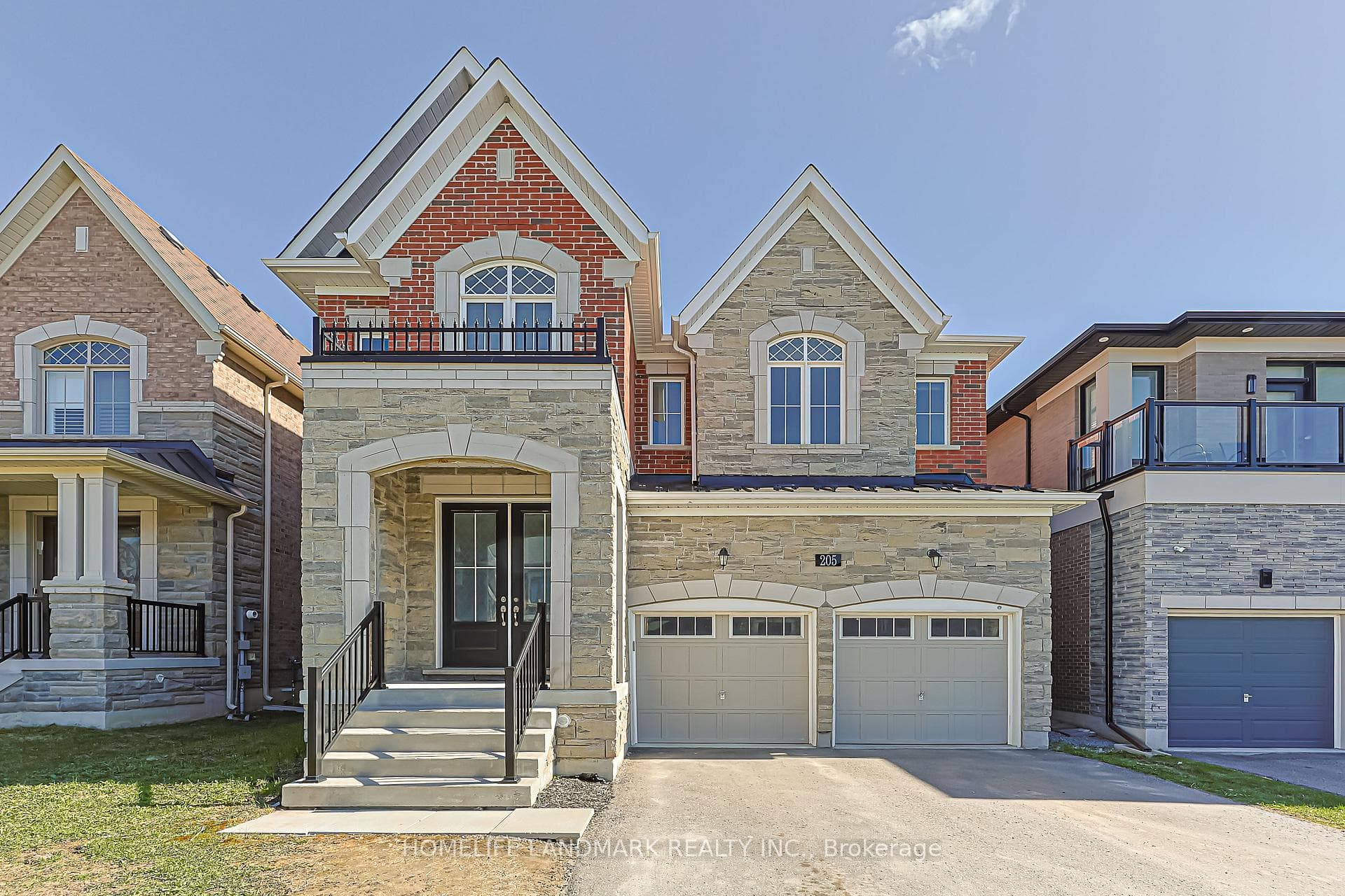 205 Conklin Crescent, Aurora, ON L4G 0Z2 - Photo 1