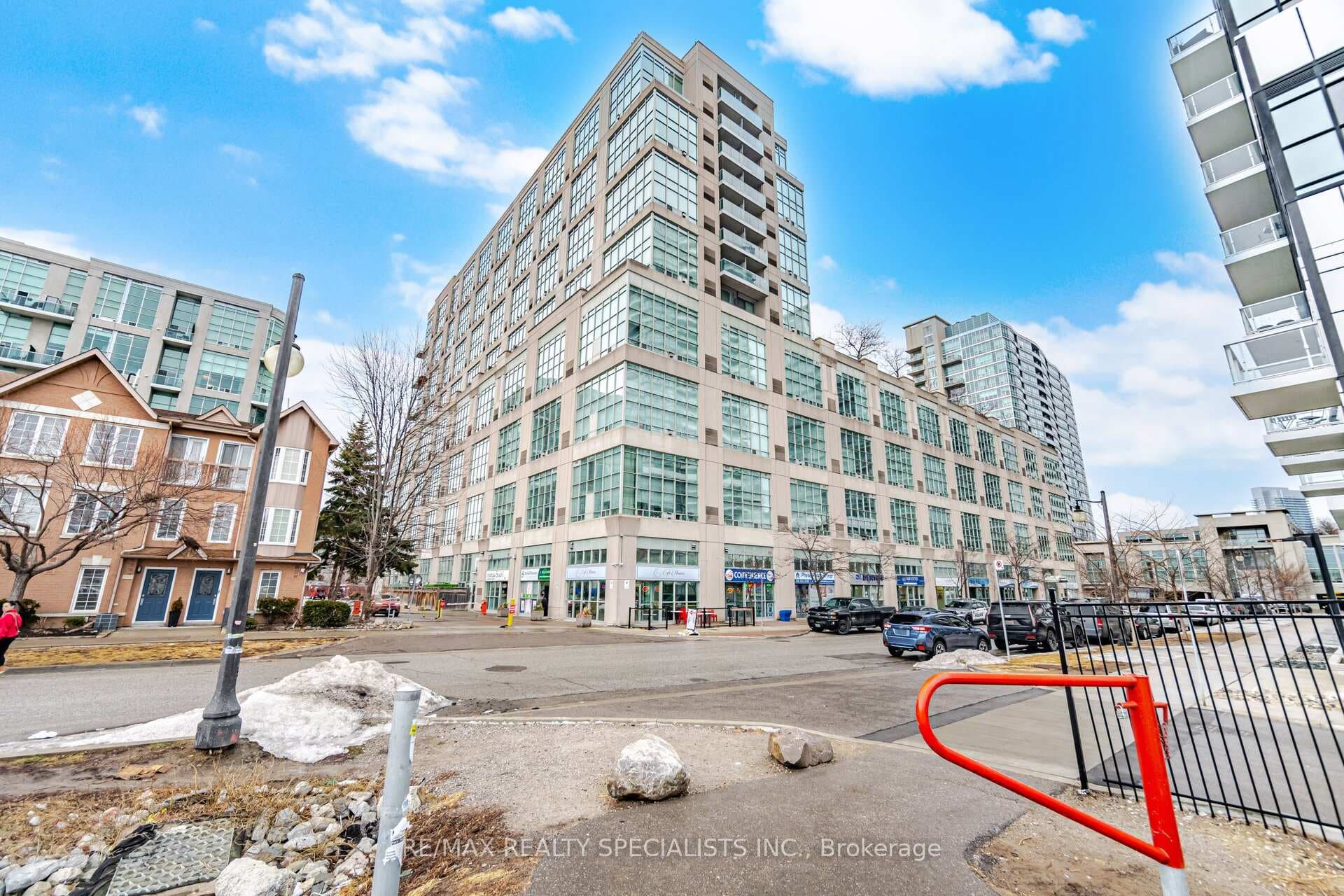250 Manitoba Street Unit 723, Liberty Village / Parkdale / South Parkdale, ON M8Y 4G8 - Photo 1
