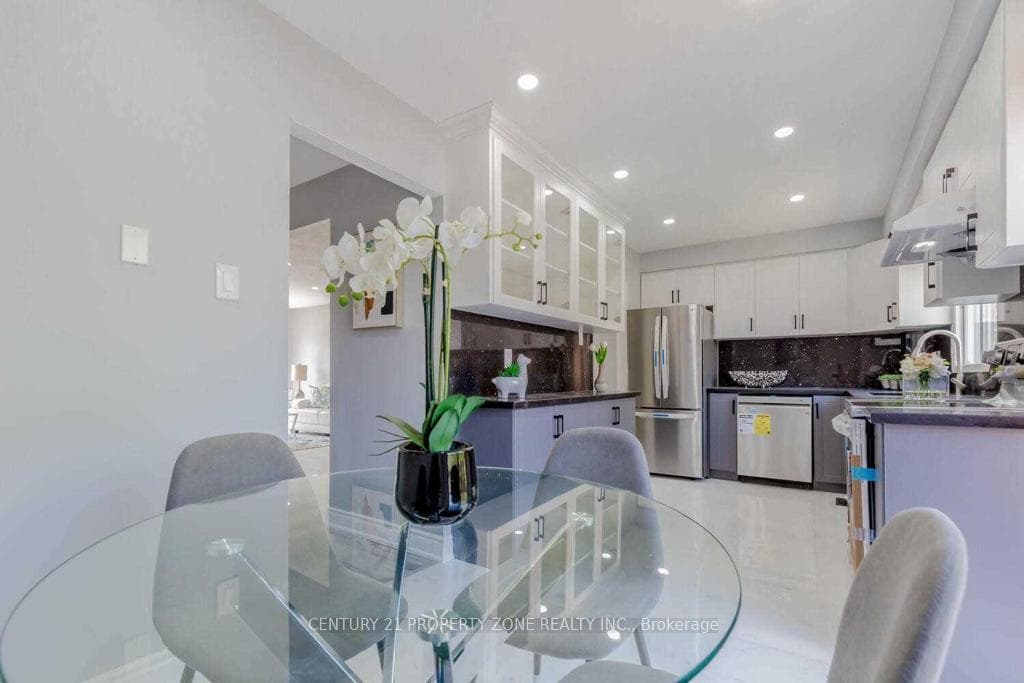 8 Norbrook Crescent, Etobicoke (West Mall / Rexdale), ON M9V 4P8 - Photo 1