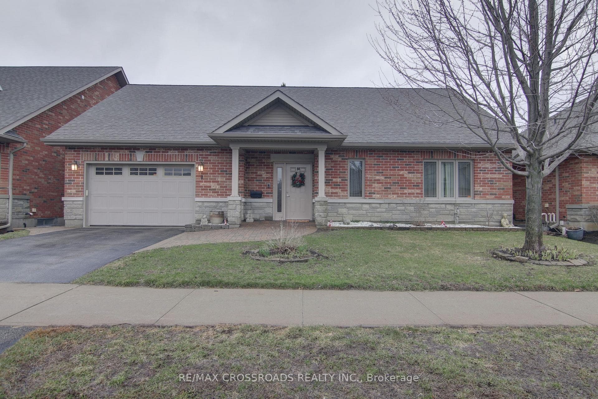 8 Green Arbour Way, Kawartha Lakes, ON K9V 0E6 - Photo 1