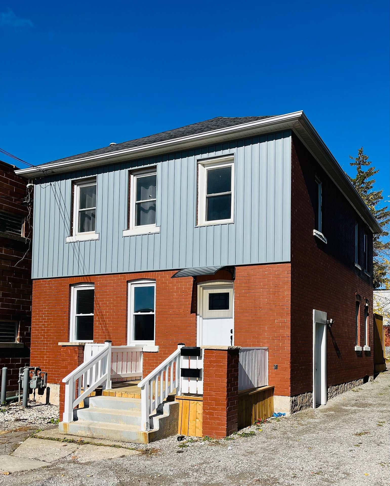 14 Albert Street, Welland, ON L3B 4L2 - Photo 1
