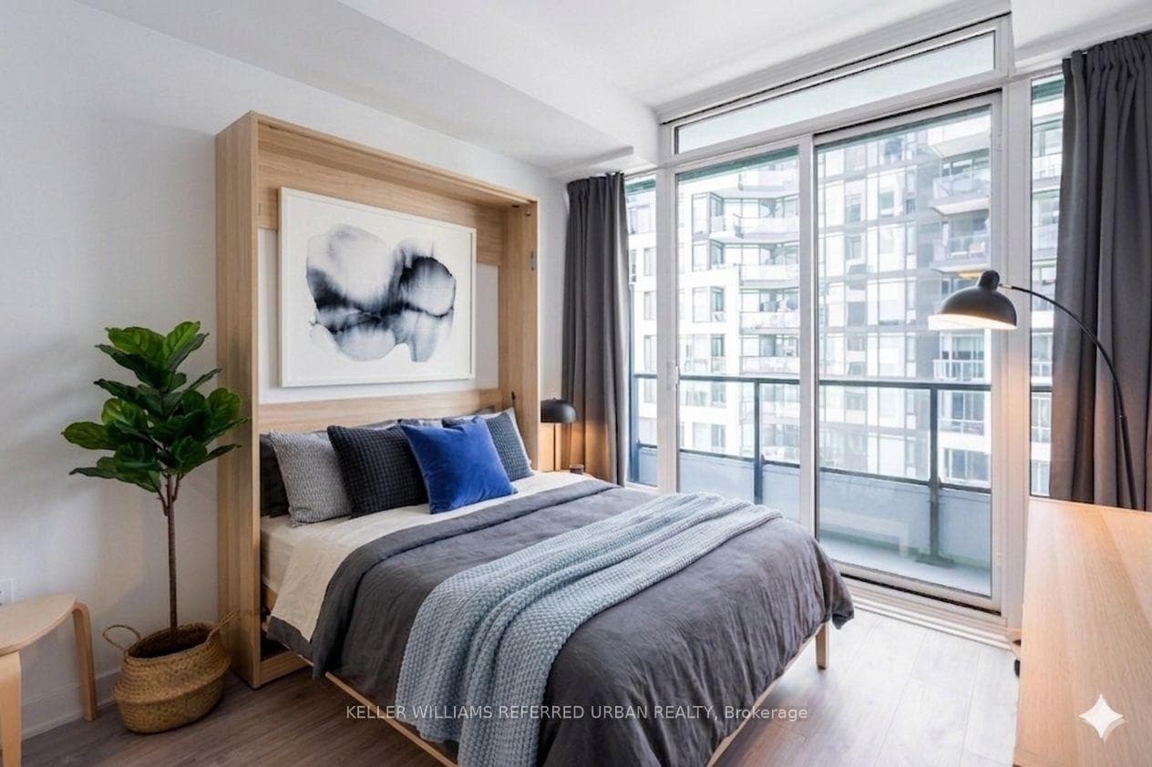 576 Front Street Unit 1412E, Downtown Toronto / Waterfront, ON M5V 0P8 - Photo 1