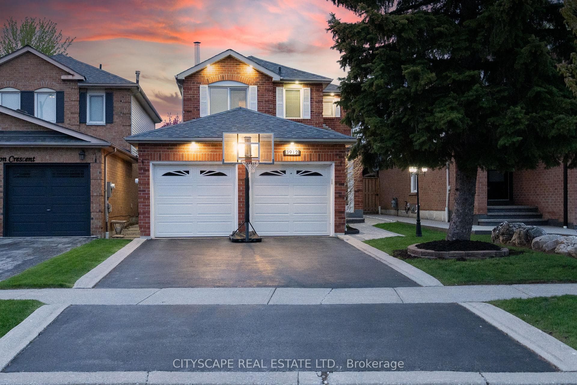 3912 Rushton Crescent, Mississauga, ON L5L 4H4 - Photo 1