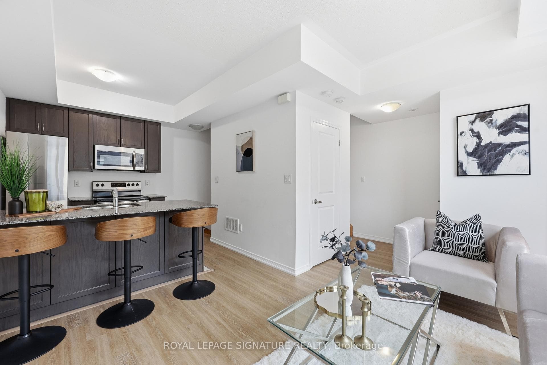 28 Fieldway Road Unit 55, Etobicoke (Islington / Rexdale), ON M8Z 0E3 - Photo 1