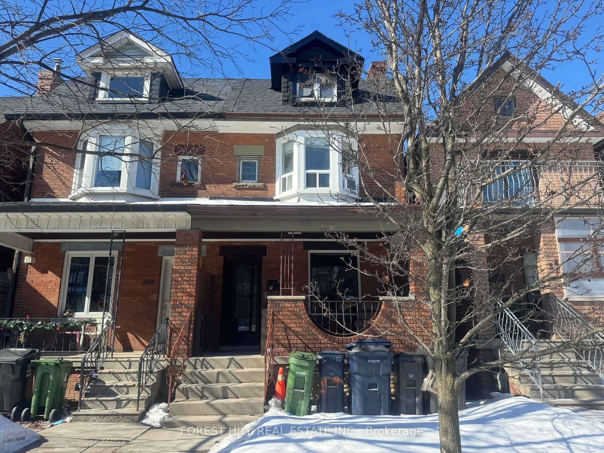 32 Earlscourt Avenue, Keelesdale / Eglinton West, ON M6E 4A6 - Photo 1