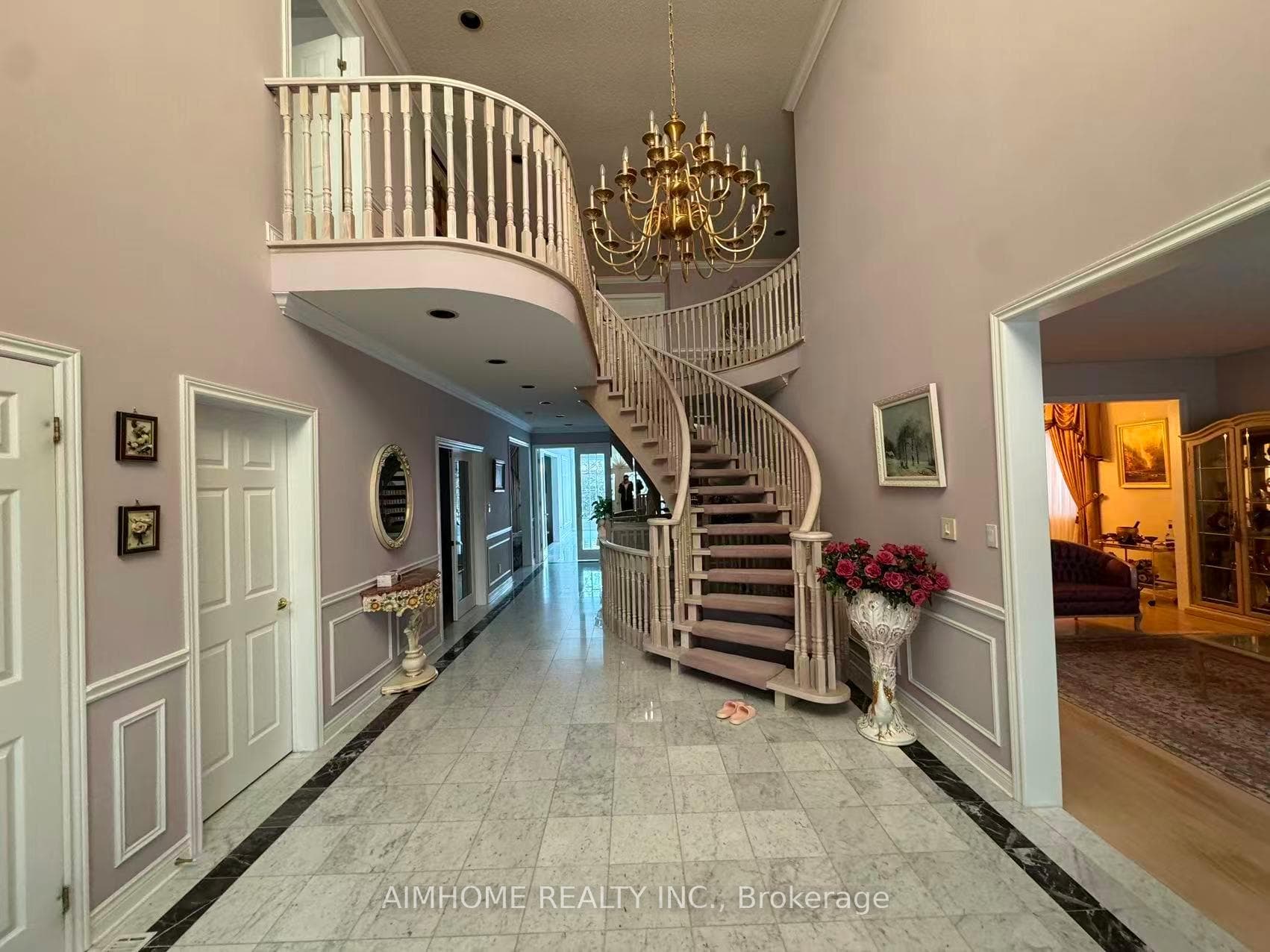 92 Springbrook Drive, Richmond Hill, ON L4B 3P9 - Photo 1