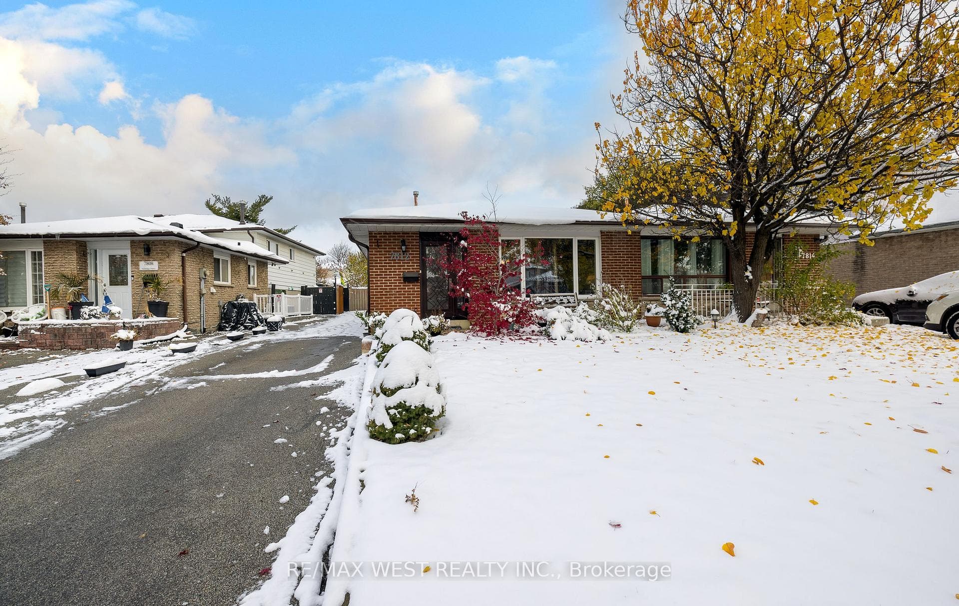 7812 Kittridge Drive, Mississauga, ON L4T 3J6 - Photo 1