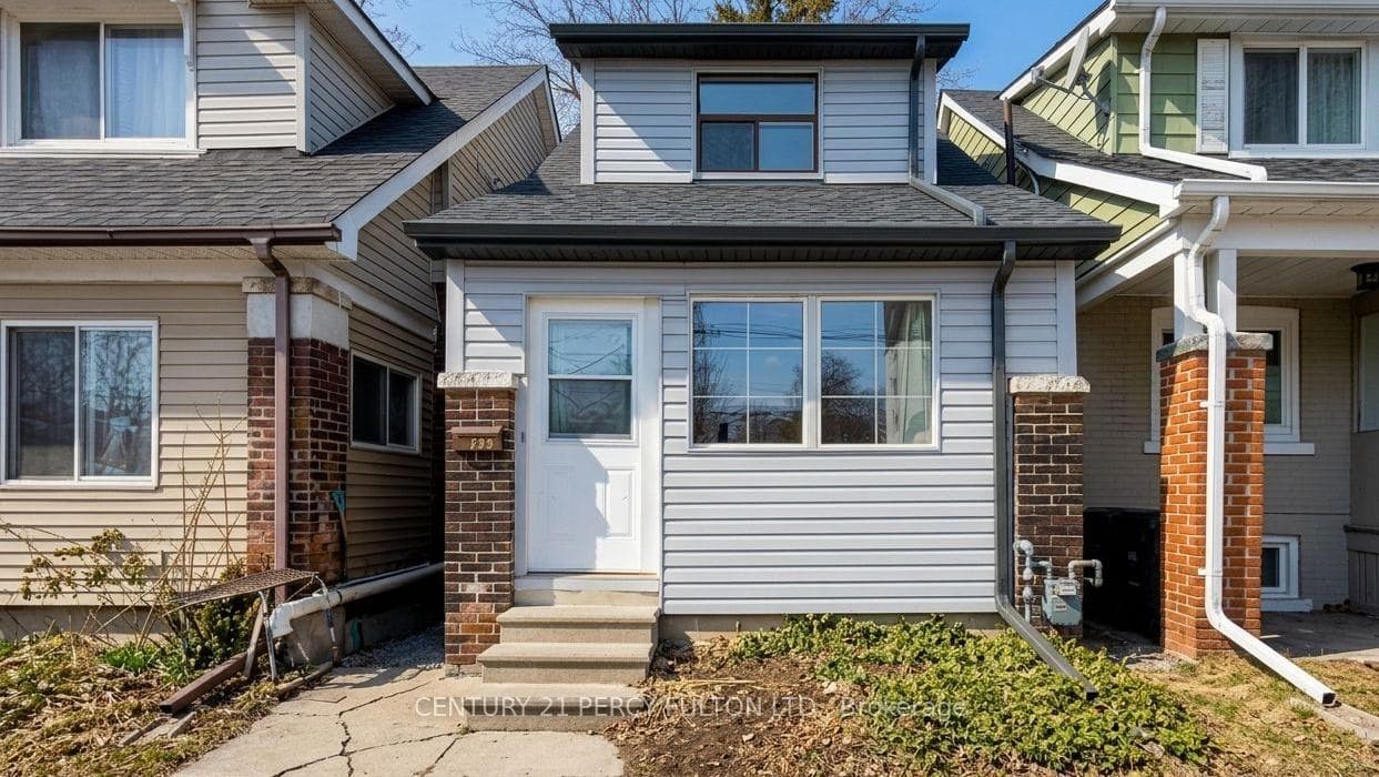 366 Coxwell Avenue, Riverdale / Leslieville, ON M4L 3B7 - Photo 1