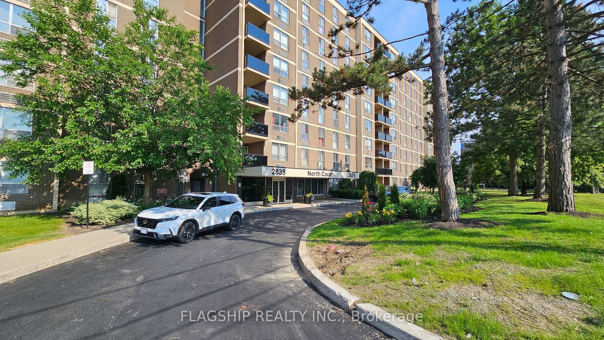 2835 Islington Avenue Unit 612, Downsview / Black Creek, ON M9L 2K2 - Photo 1