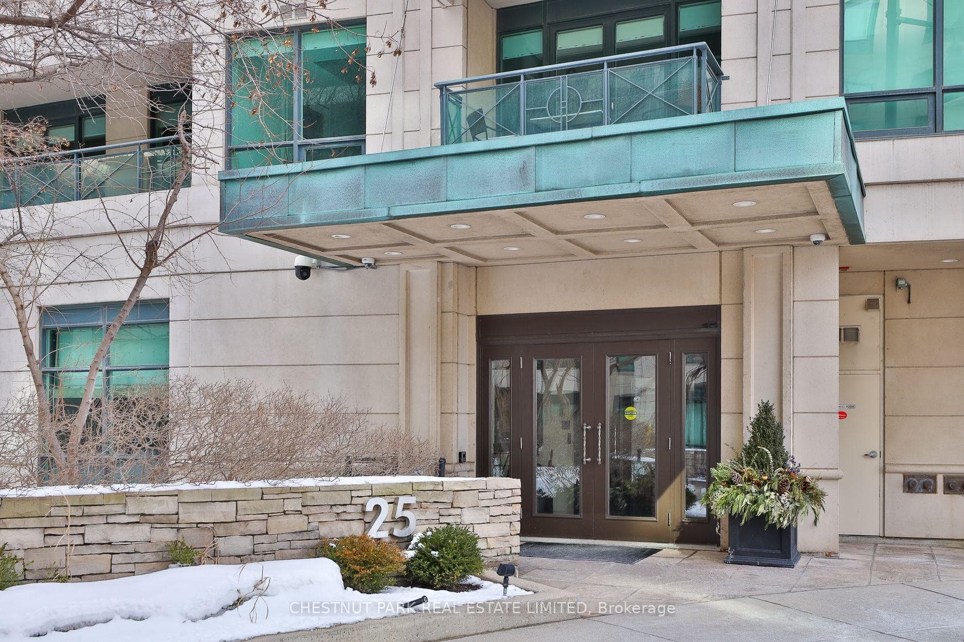 25 Scrivener Square Unit 909, Rosedale / Moore Park, ON M4W 3Y6 - Photo 1