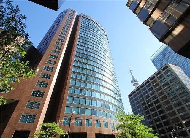 33 University Avenue Unit 904, Downtown Toronto / Waterfront, ON M5J 2S7 - Photo 1