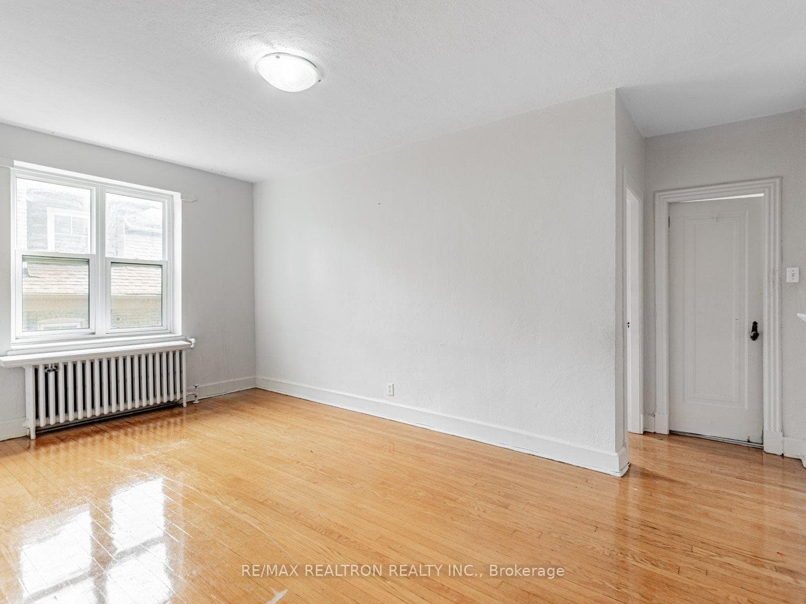 1 Mallory Gardens Unit 34, Annex / Yorkville / Summerhill, ON M4V 2A6 - Photo 1