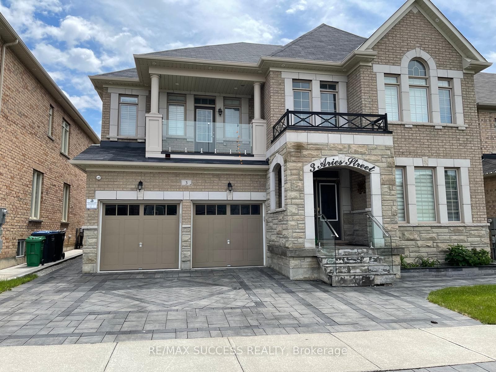 3 Aries Street, Brampton, ON L6Y 5Z2 - Photo 1
