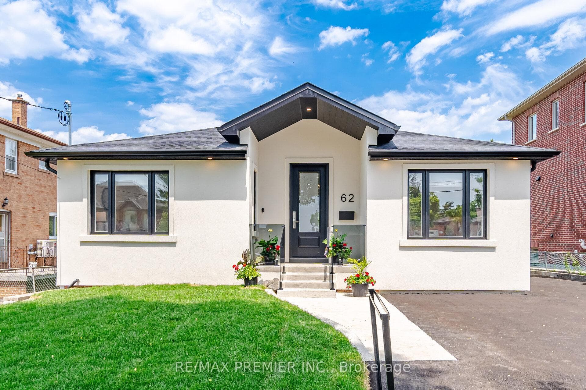 62 Flamborough Drive, York / Weston, ON M6M 2R6 - Photo 1