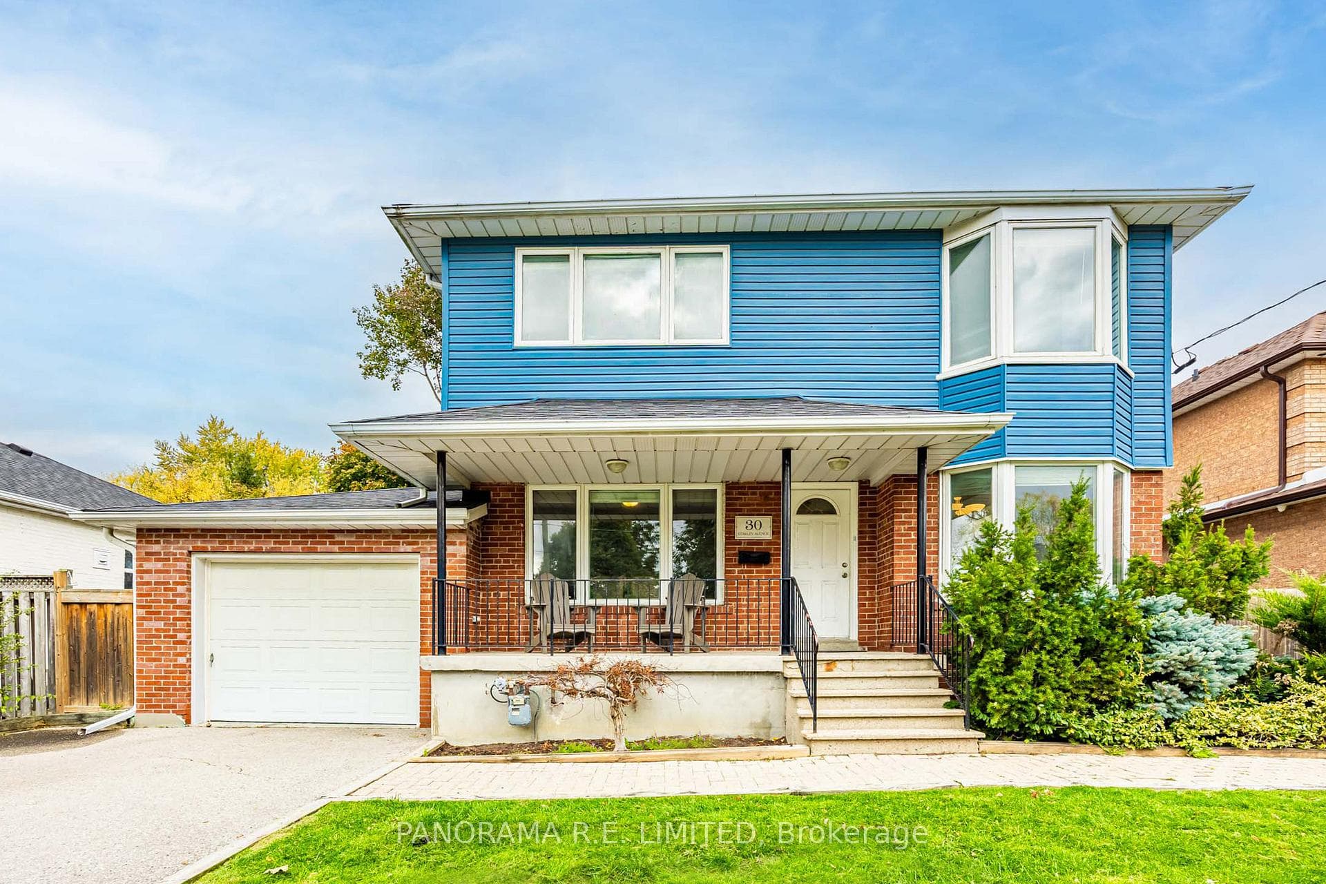 30 Cowley Avenue, Etobicoke (Islington / Rexdale), ON M9B 2E3 - Photo 1