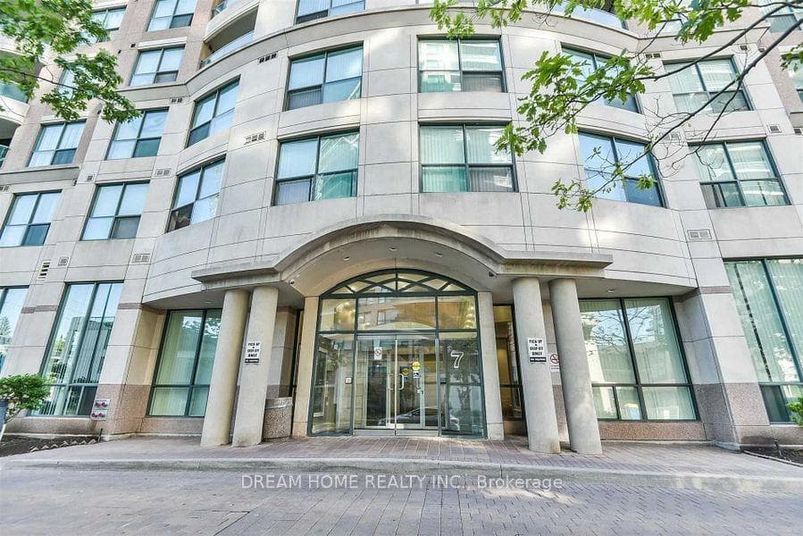7 Lorraine Drive Unit 216, Thornhill / Willowdale, ON M2N 7H2 - Photo 1