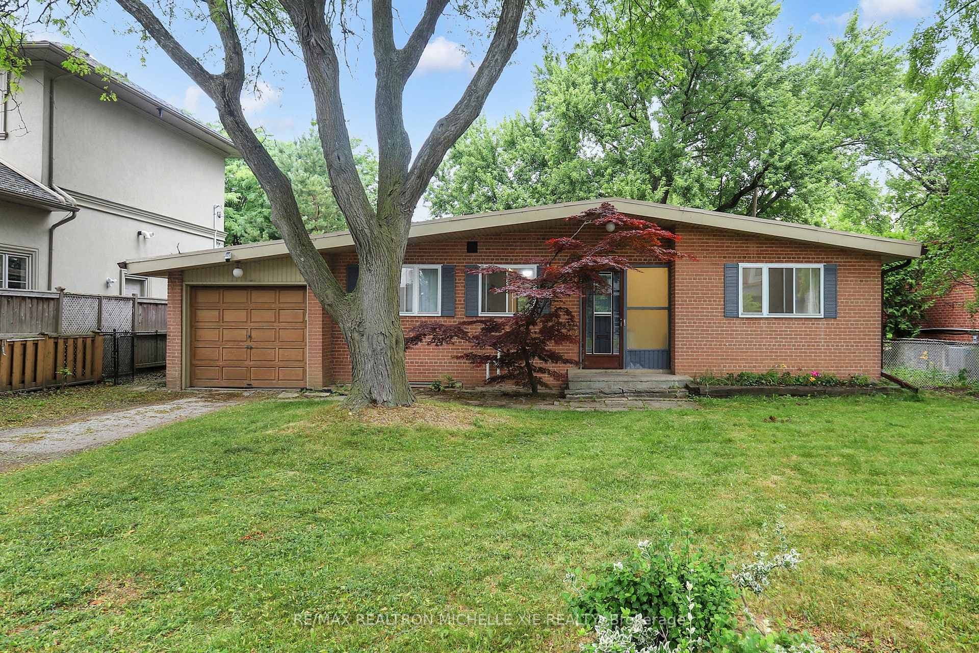 49 Larkfield Drive, Toronto C13