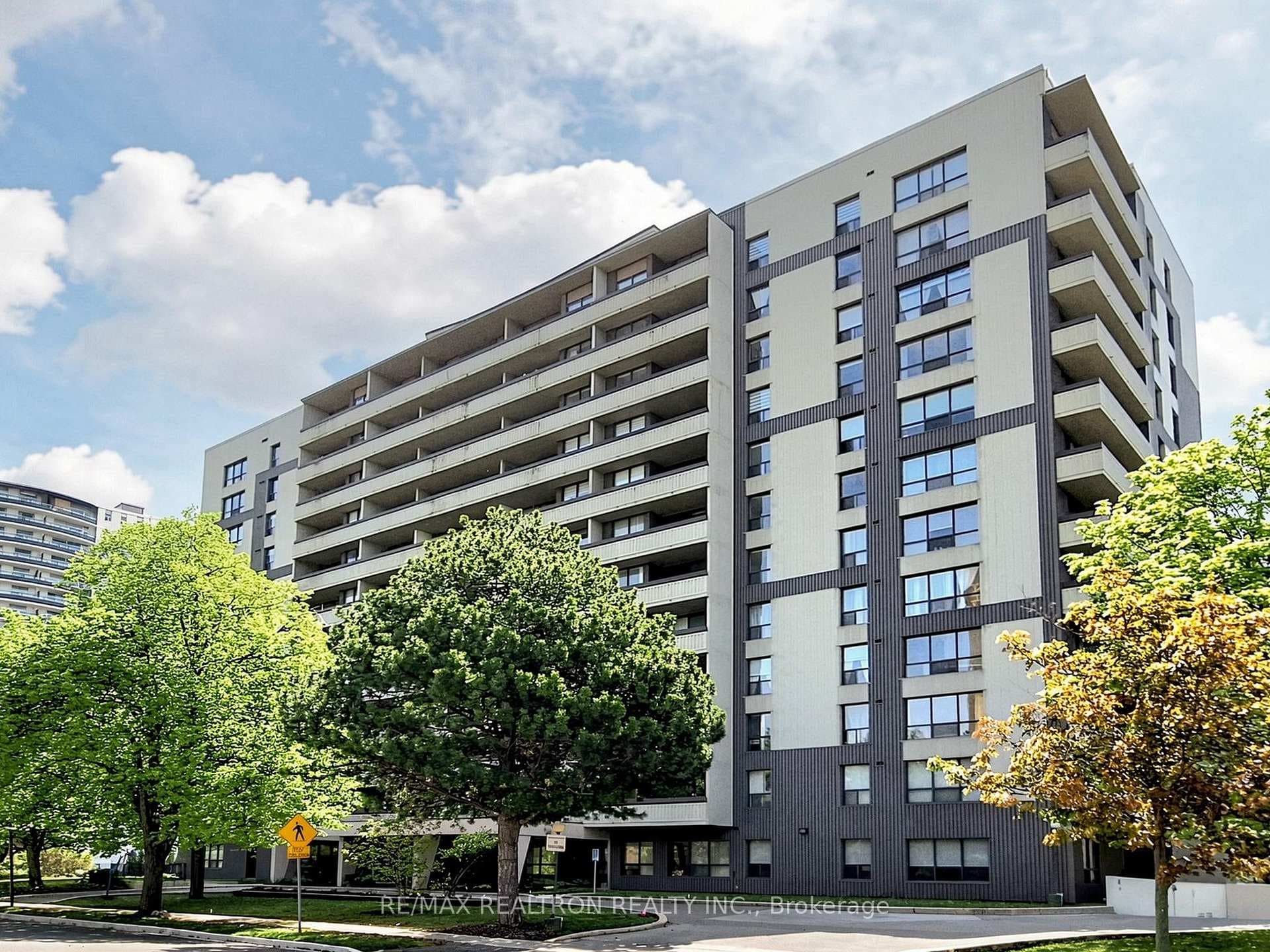 100 Canyon Avenue Unit 608, North York (Bathurst Manor / Clanton Park), ON M3H 5T9 - Photo 1