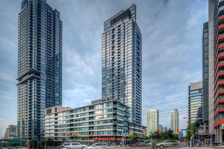 15 Fort York Boulevard Unit 1107, Toronto C01