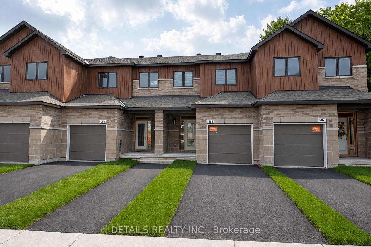 Virtually enhanced home exterior