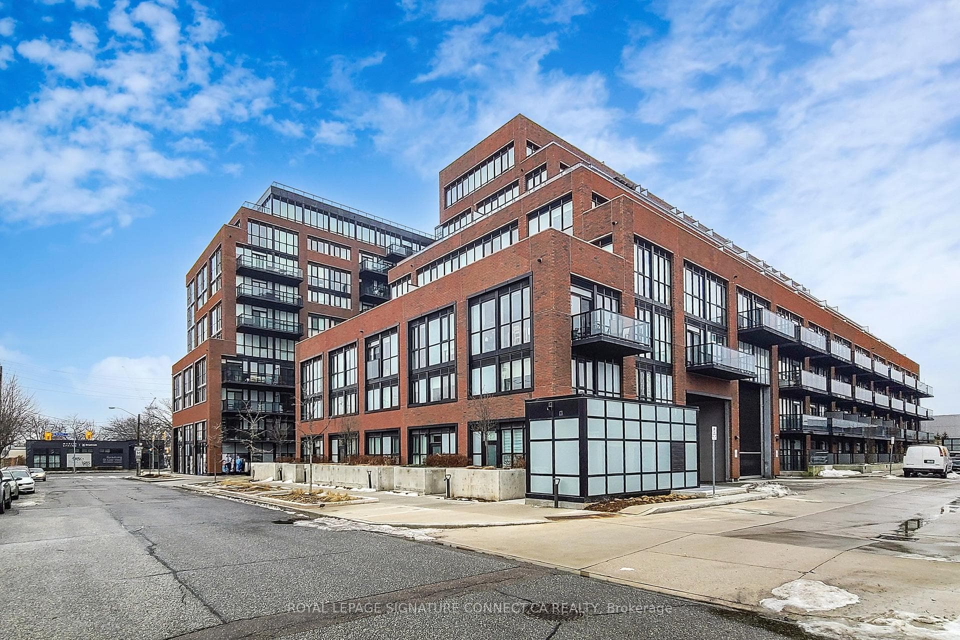 2300 St Clair Avenue Unit 612, Bloor West Village / Swansea, ON M6N 0B3 - Photo 1