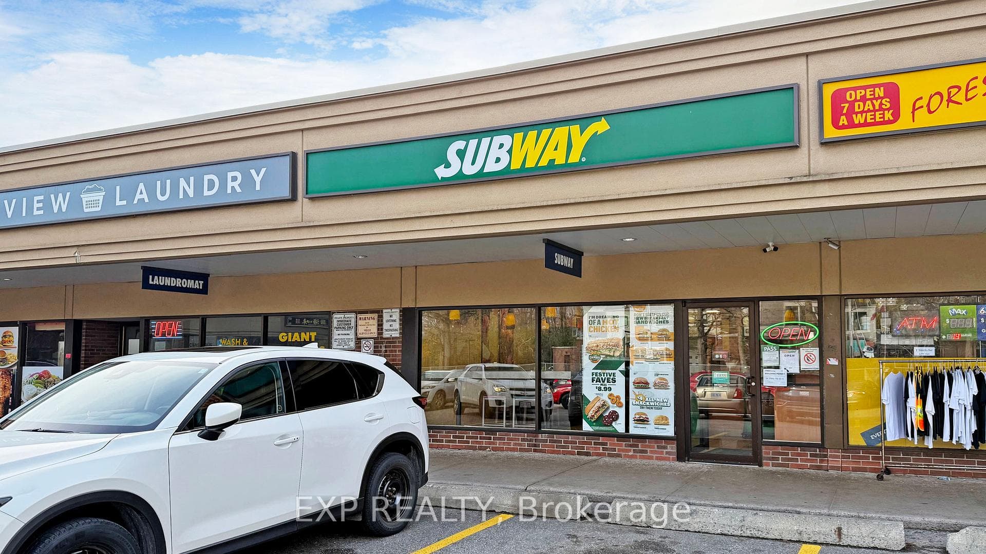 105 Parkway Forest Drive, Hillcrest Village / Bayview Village, ON M2J 1L8 - Photo 1