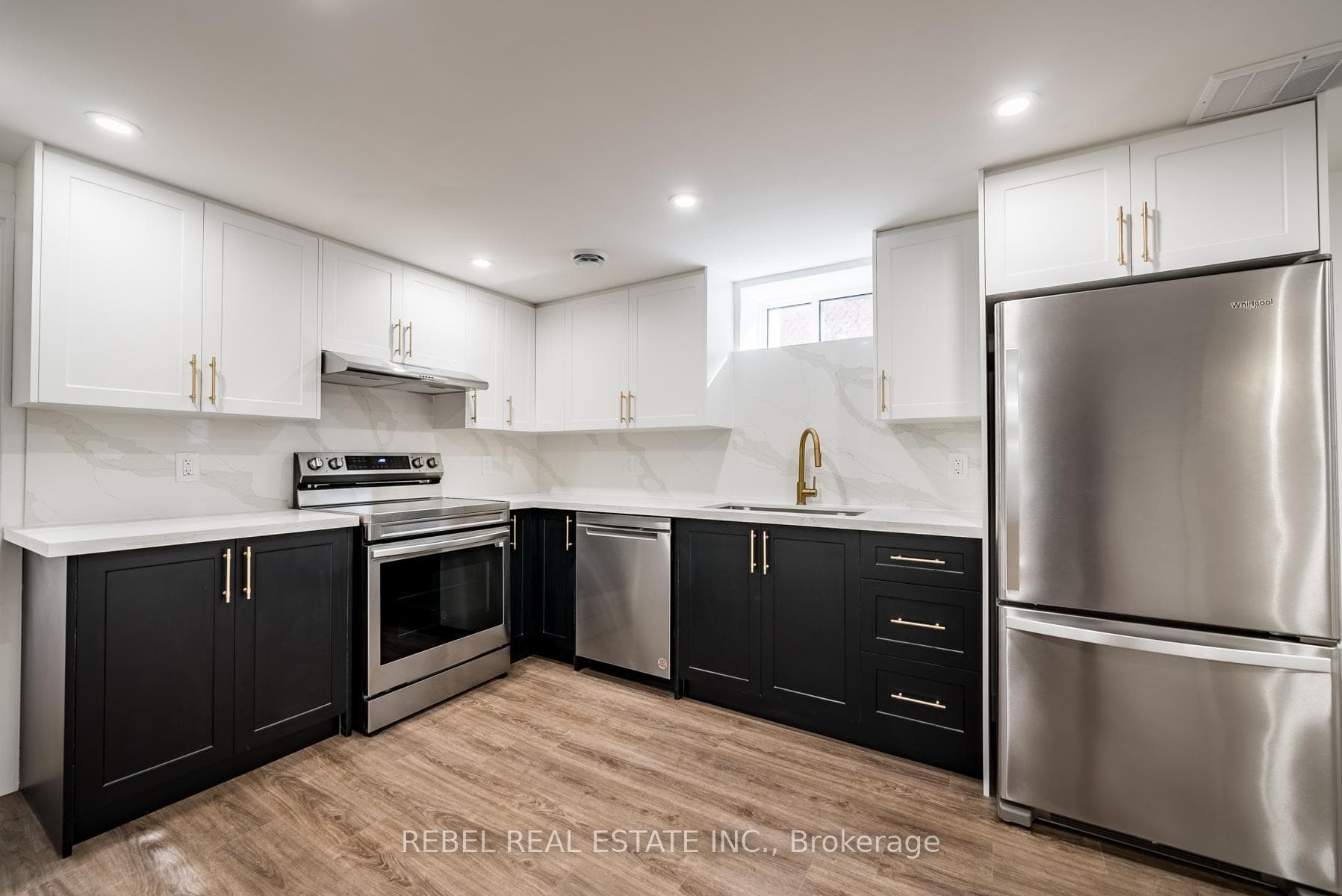 83 Claymore Crescent Unit lower, Oshawa, ON L1G 6G3 - Photo 1